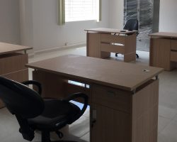 Bàn làm việc nhân viên HR140HL