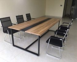 bàn họp chân sắt