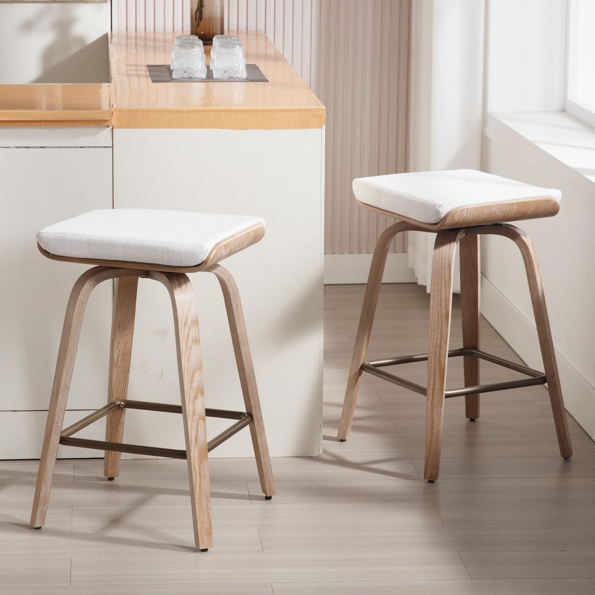 ghế quầy bar gỗ